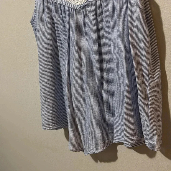 Democracy | 100% cotton blue tank with eyelet white detailing, medium. EUC - Picture 5 of 8